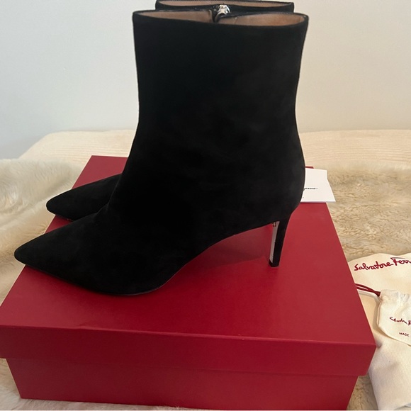 Salvatore Ferragamo Black Heeled Boots - Picture 2 of 9